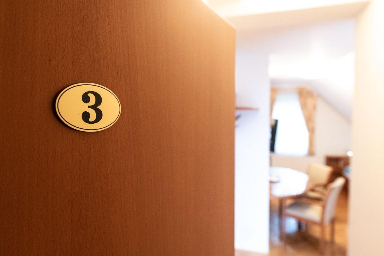 Apartmaji In Sobe Ramar Straza Экстерьер фото