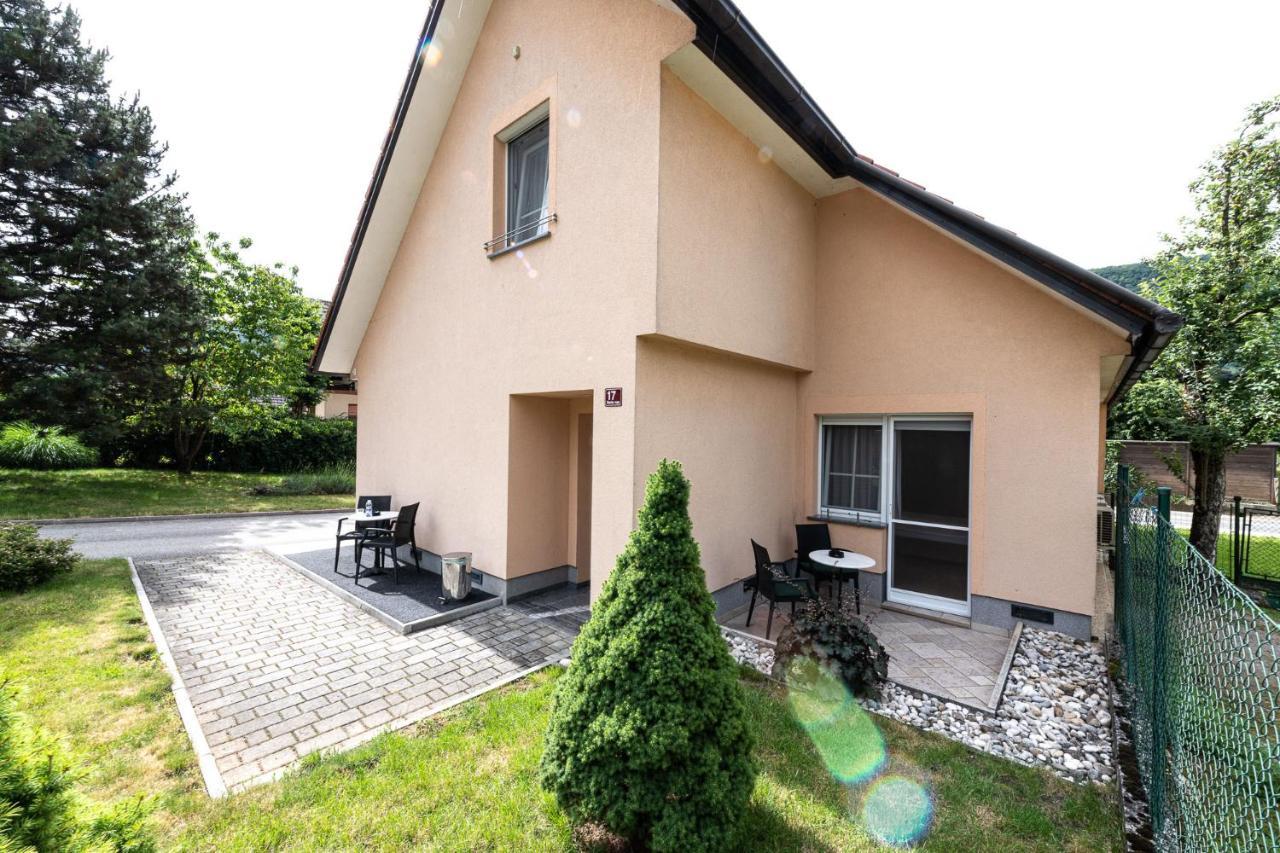 Apartmaji In Sobe Ramar Straza Экстерьер фото