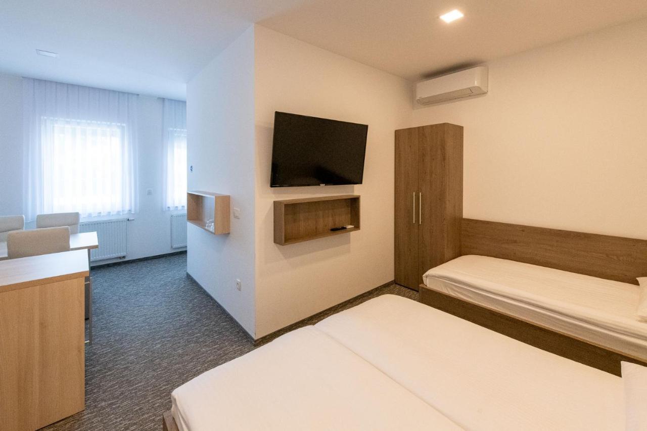 Apartmaji In Sobe Ramar Straza Экстерьер фото