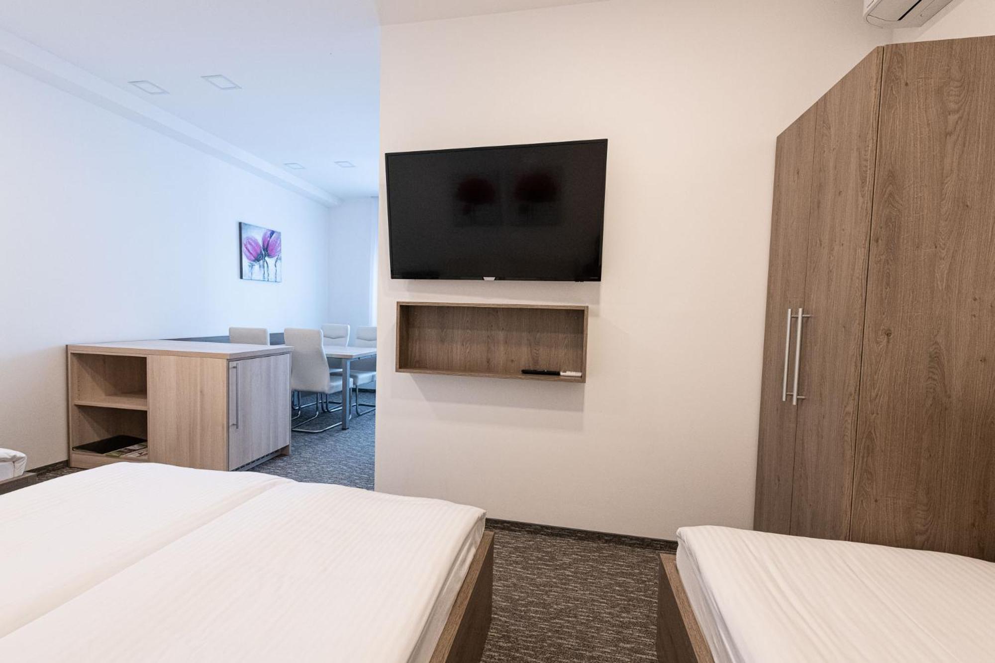 Apartmaji In Sobe Ramar Straza Экстерьер фото