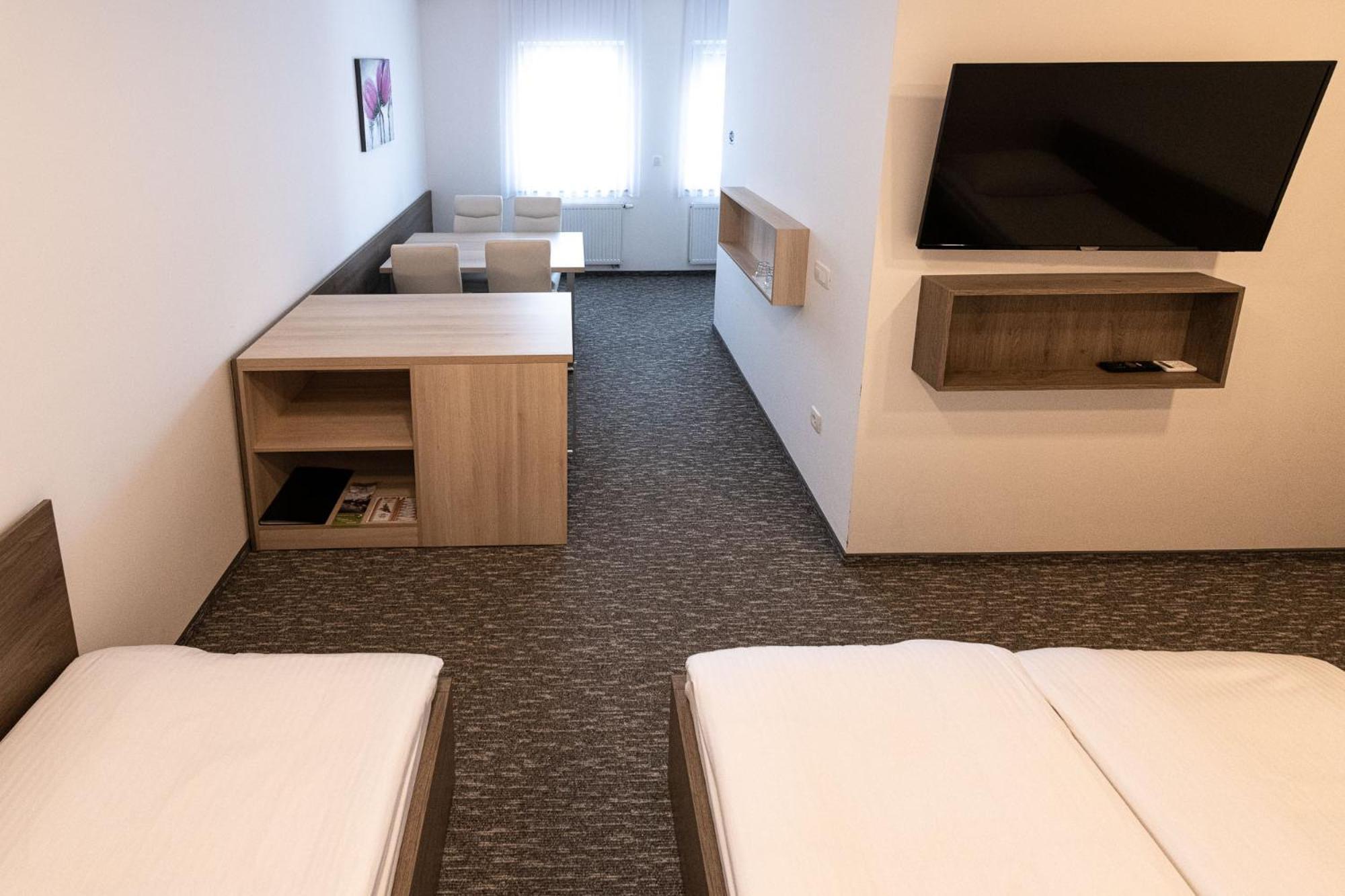 Apartmaji In Sobe Ramar Straza Экстерьер фото