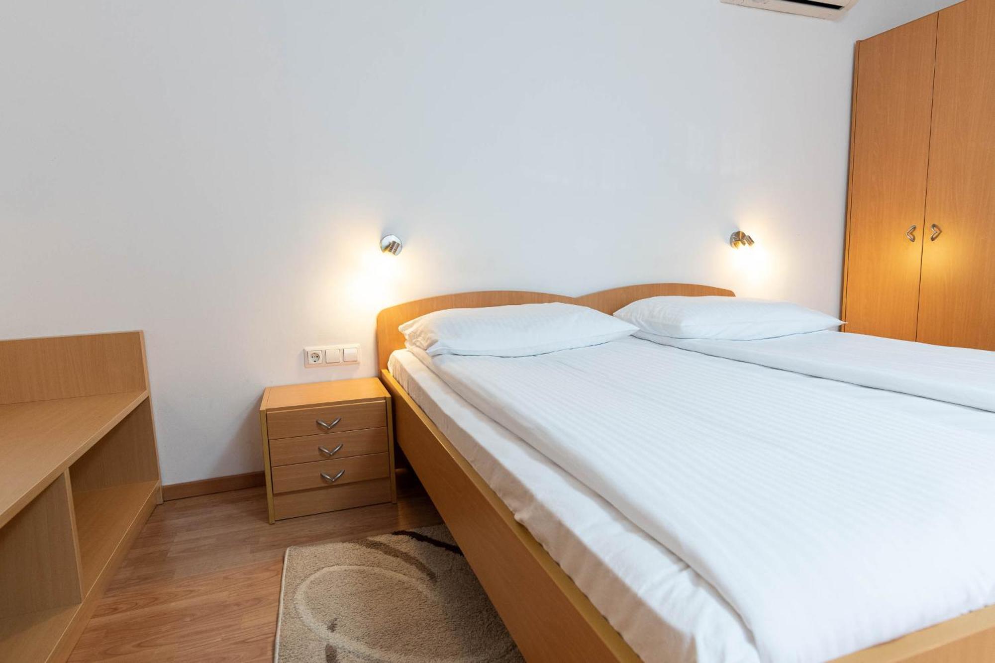 Apartmaji In Sobe Ramar Straza Экстерьер фото