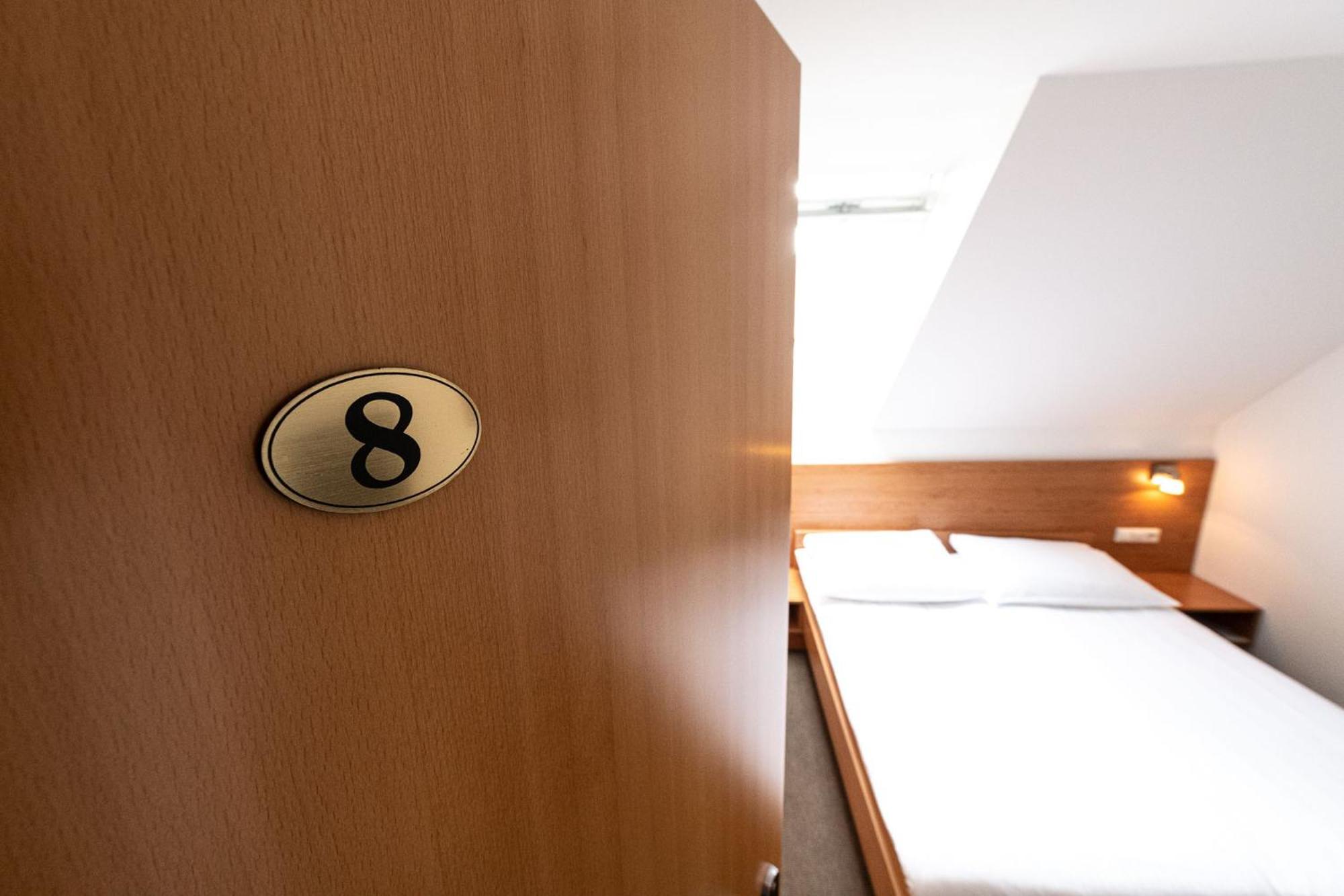Apartmaji In Sobe Ramar Straza Экстерьер фото
