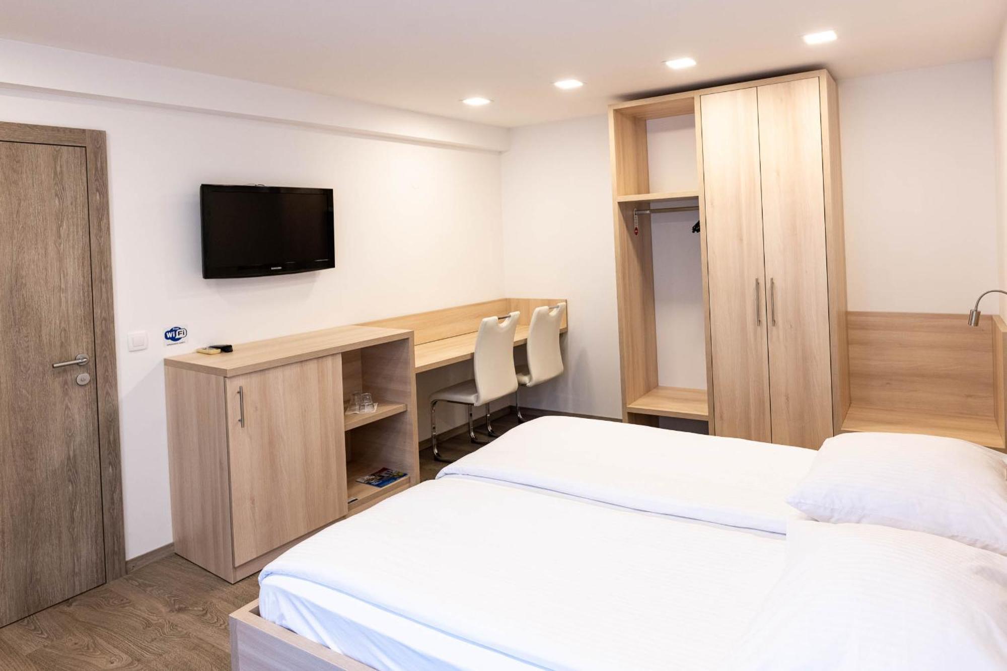 Apartmaji In Sobe Ramar Straza Экстерьер фото