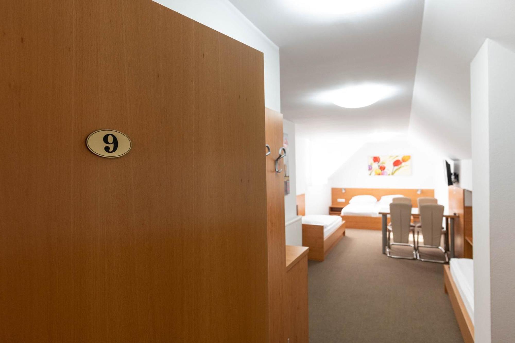 Apartmaji In Sobe Ramar Straza Экстерьер фото
