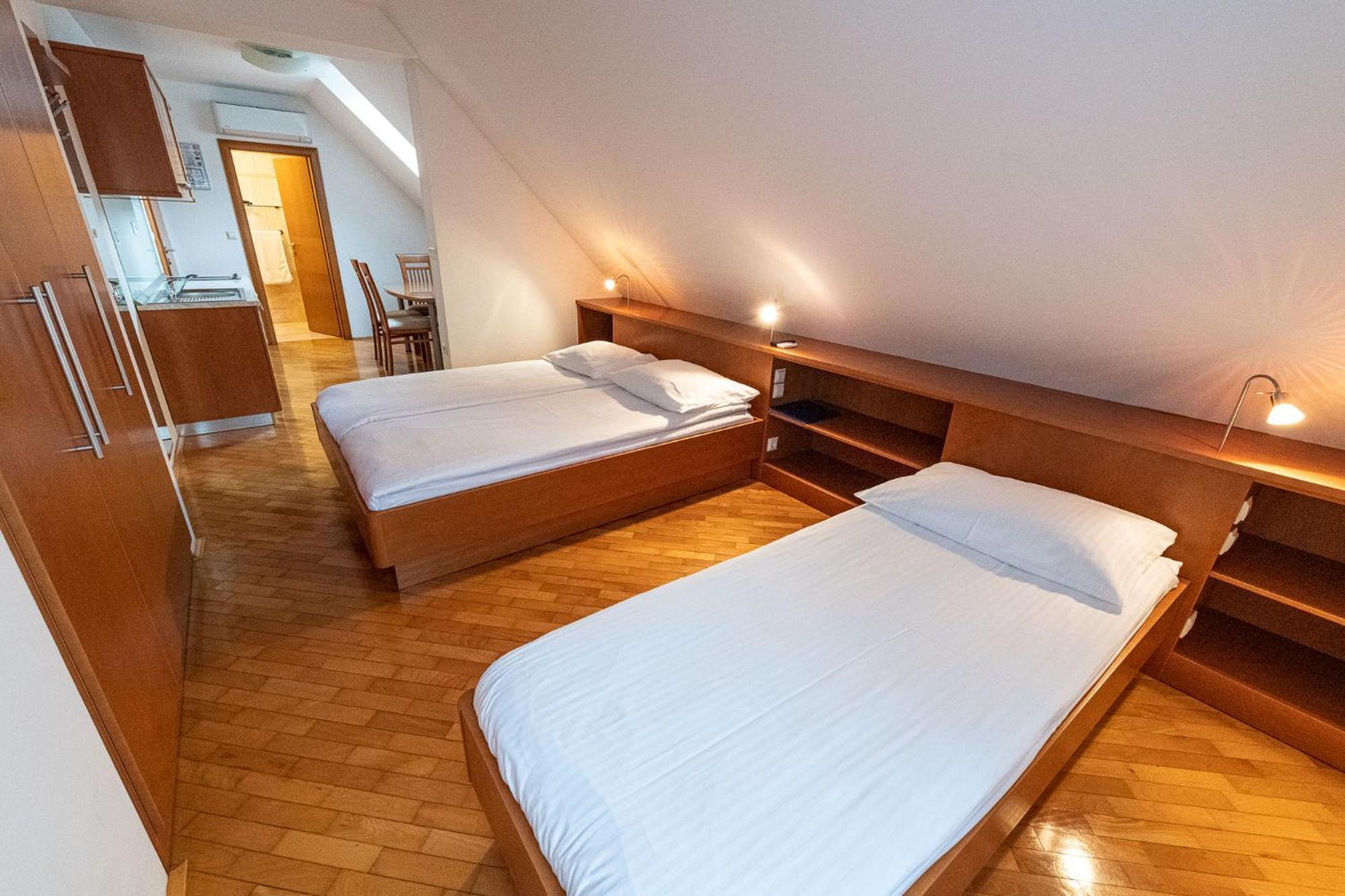 Apartmaji In Sobe Ramar Straza Экстерьер фото