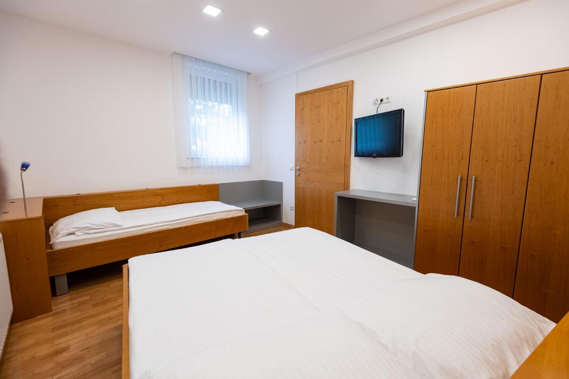 Apartmaji In Sobe Ramar Straza Экстерьер фото